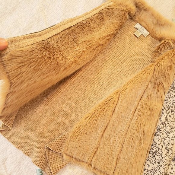 ~Chic Suede/ Faux Fur Zip-Up Sweater~ - Picture 6 of 7